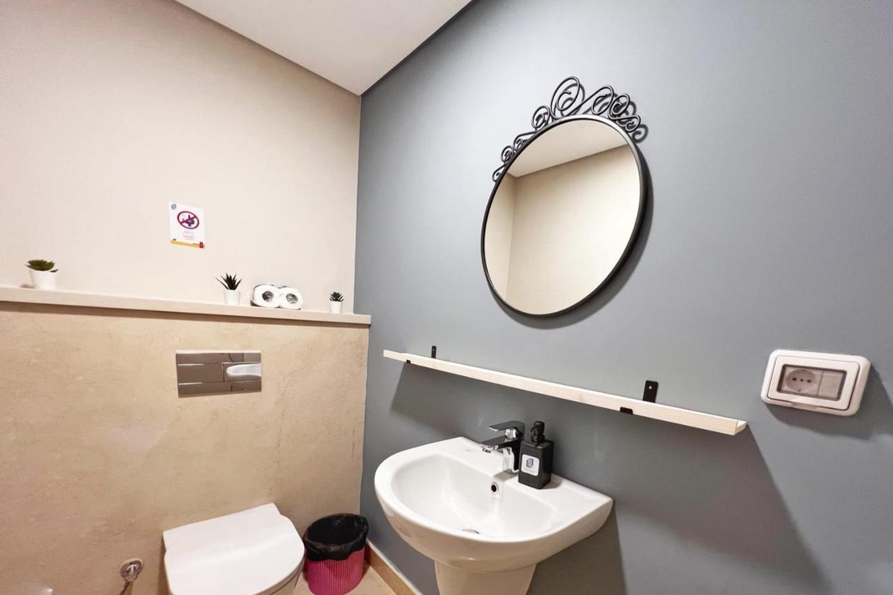 Apartmán Spectacular & Soaring 2 Bdr W Private Rooftop Jacuzzi & Access