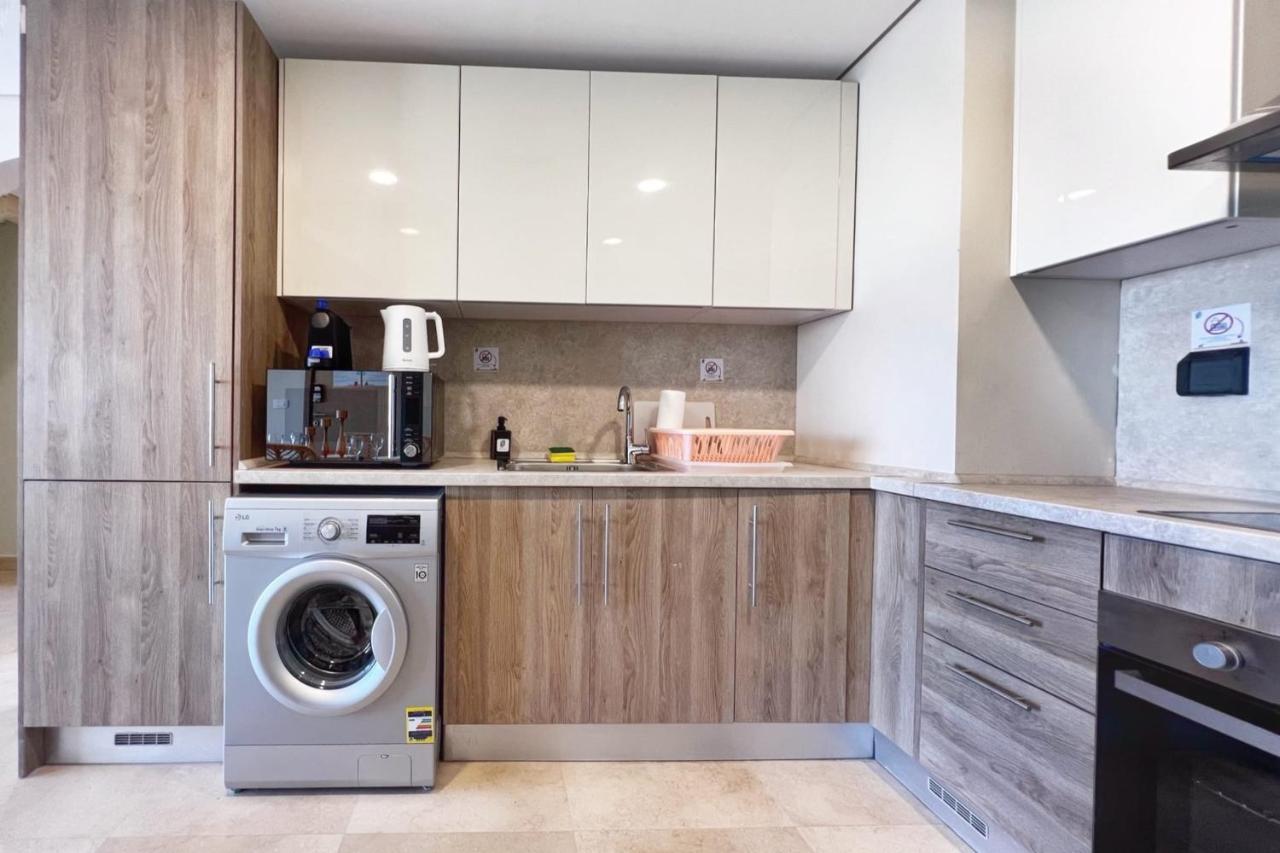 Apartmán Spectacular & Soaring 2 Bdr W Private Rooftop Jacuzzi & Access *